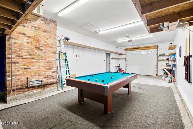 3 Quail Hollow Court, Clifton Park, NY 12065