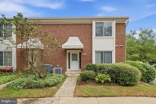 3861 PERSIMMON CIR, Fairfax, VA 22031