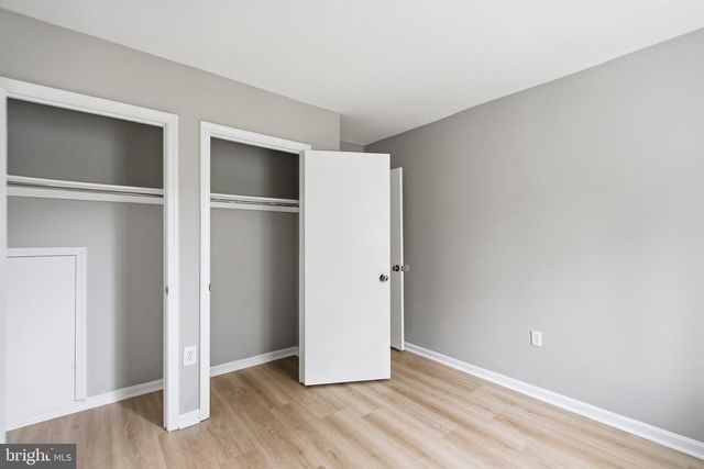 3861 PERSIMMON CIR, Fairfax, VA 22031