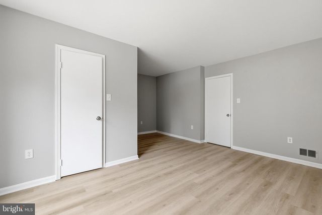 3861 PERSIMMON CIR, Fairfax, VA 22031