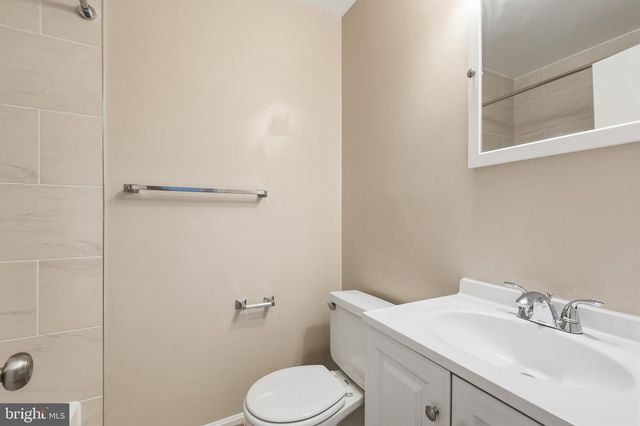3861 PERSIMMON CIR, Fairfax, VA 22031