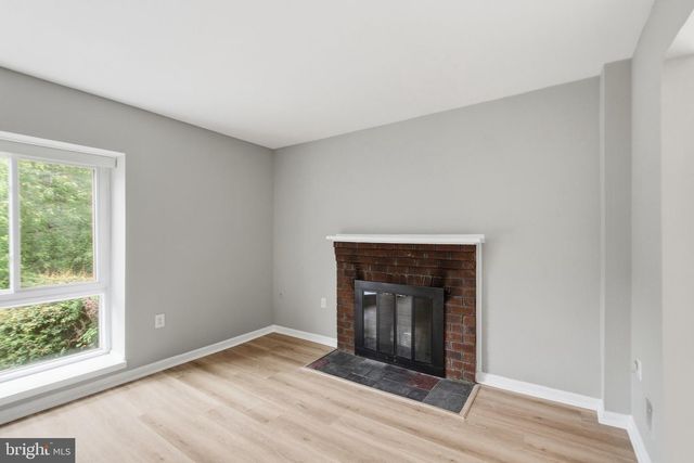 3861 PERSIMMON CIR, Fairfax, VA 22031