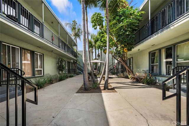 438 Cedar 7, Long Beach, CA 90802