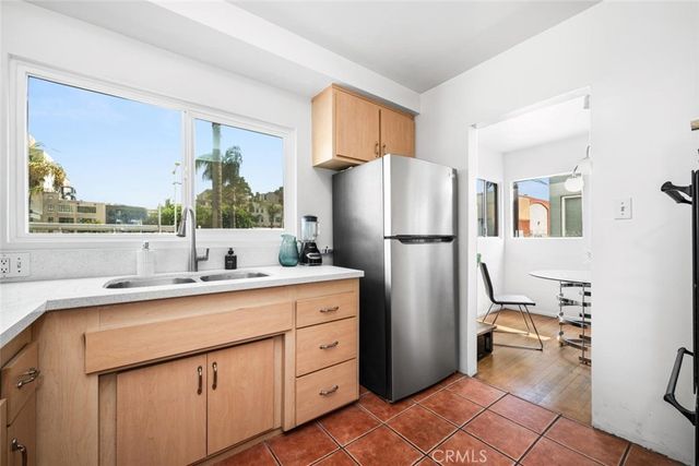438 Cedar 7, Long Beach, CA 90802