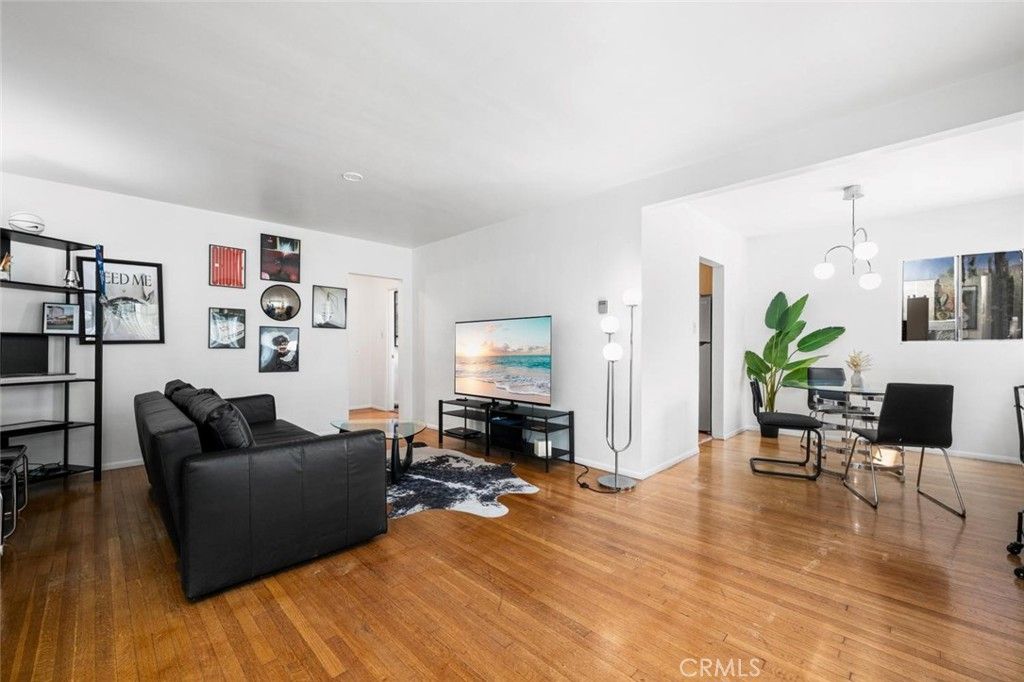 438 Cedar 7, Long Beach, CA 90802