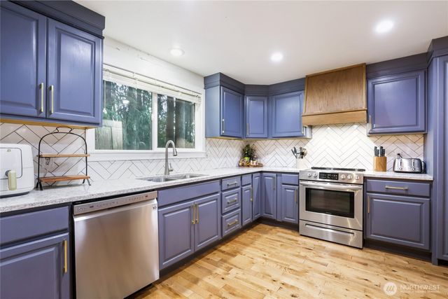 3873 Canterbury Place SE, Port Orchard, WA 98366