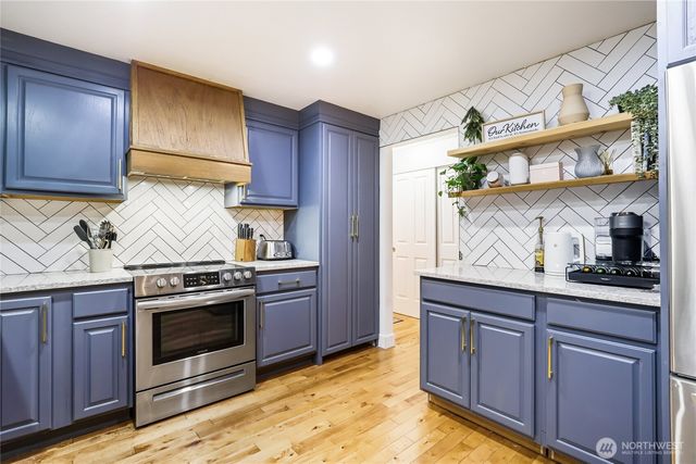 3873 Canterbury Place SE, Port Orchard, WA 98366