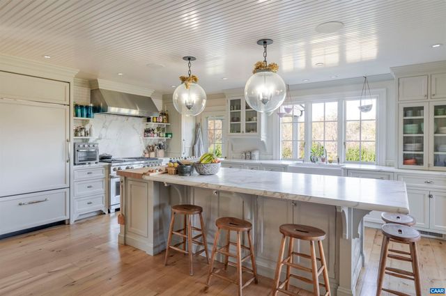 651 IVY DEPOT RD, Charlottesville, VA 22903