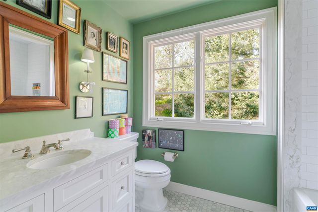 651 IVY DEPOT RD, Charlottesville, VA 22903