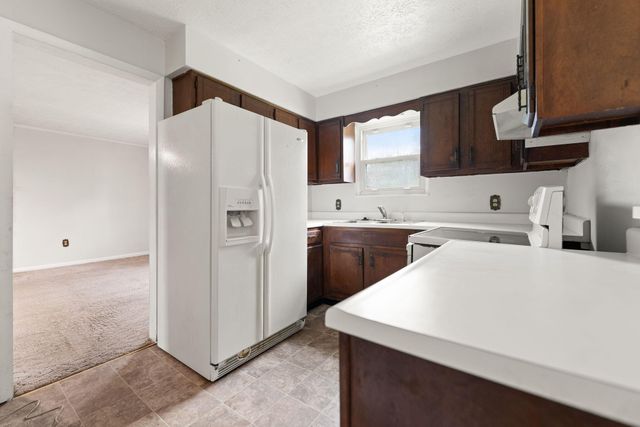 517 Line Creek Road, Lily, KY 40740