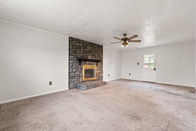 517 Line Creek Road, Lily, KY 40740