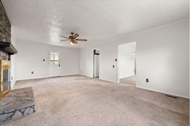 517 Line Creek Road, Lily, KY 40740