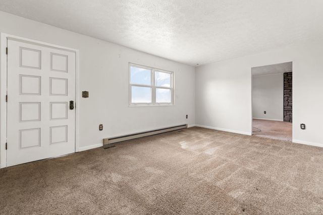 517 Line Creek Road, Lily, KY 40740