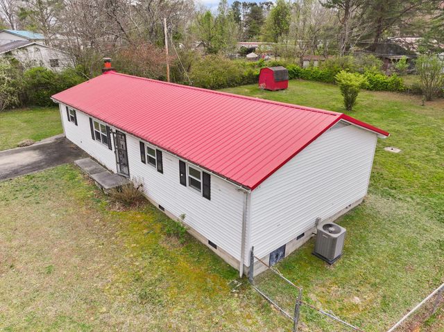 517 Line Creek Road, Lily, KY 40740