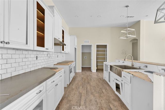 17877 Cabazon, Apple Valley, CA 92307