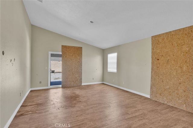 17877 Cabazon, Apple Valley, CA 92307