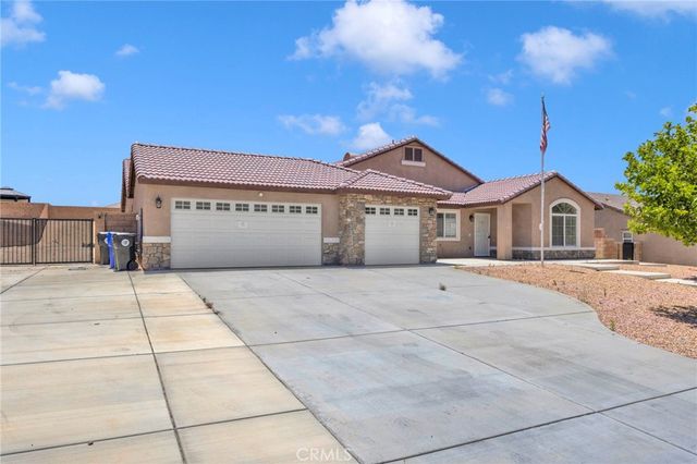 17877 Cabazon, Apple Valley, CA 92307