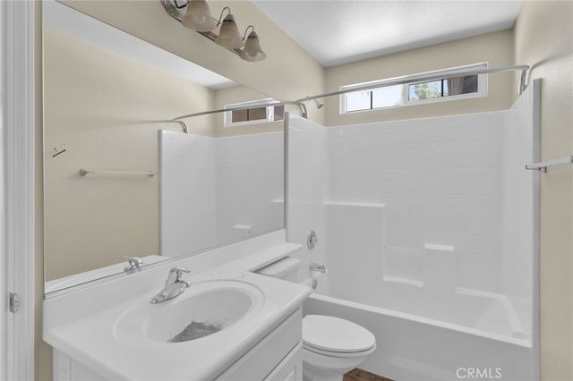 17877 Cabazon, Apple Valley, CA 92307