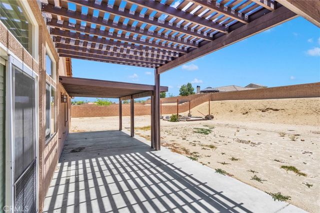 17877 Cabazon, Apple Valley, CA 92307