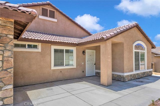 17877 Cabazon, Apple Valley, CA 92307