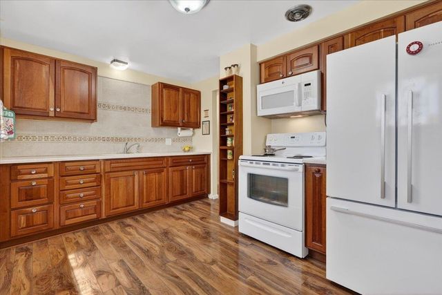 1411 W Glass Ave, Spokane, WA 99205