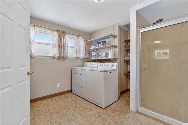1411 W Glass Ave, Spokane, WA 99205