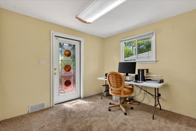 1411 W Glass Ave, Spokane, WA 99205