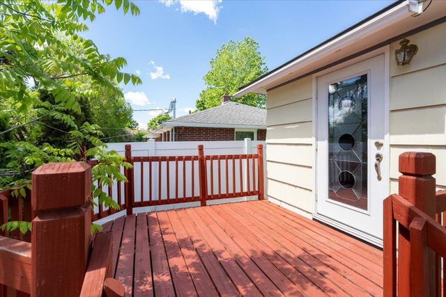 1411 W Glass Ave, Spokane, WA 99205