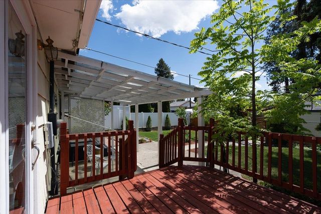 1411 W Glass Ave, Spokane, WA 99205
