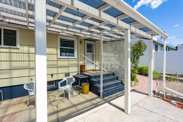 1411 W Glass Ave, Spokane, WA 99205