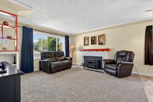 1411 W Glass Ave, Spokane, WA 99205