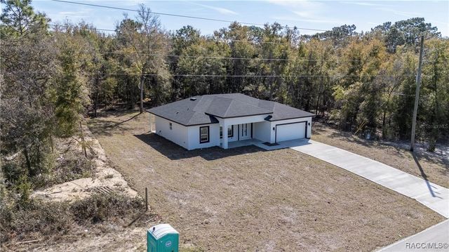 9001 N Elkcam Boulevard, Citrus Springs, FL 34433