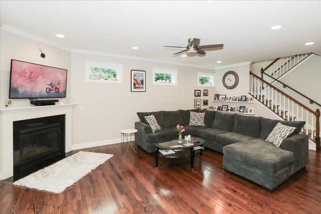 315 W Franklin Street, Wheaton, IL 60187