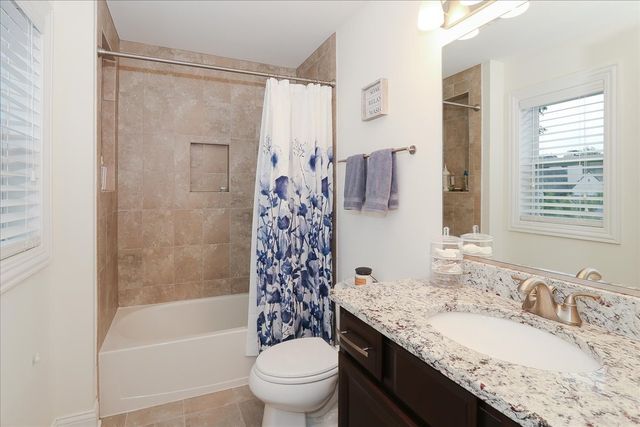 315 W Franklin Street, Wheaton, IL 60187