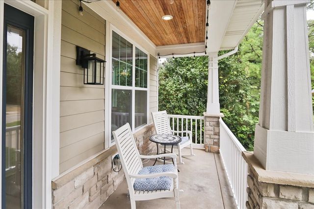315 W Franklin Street, Wheaton, IL 60187