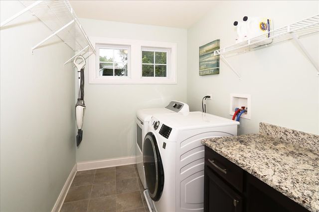 315 W Franklin Street, Wheaton, IL 60187