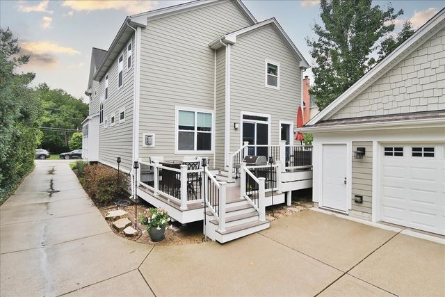 315 W Franklin Street, Wheaton, IL 60187