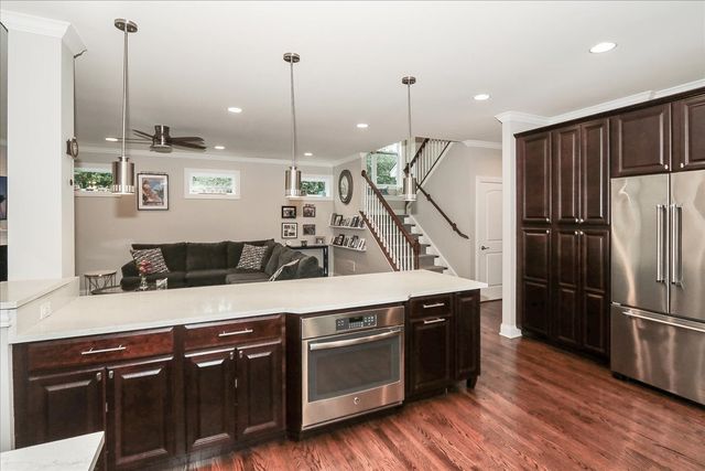 315 W Franklin Street, Wheaton, IL 60187