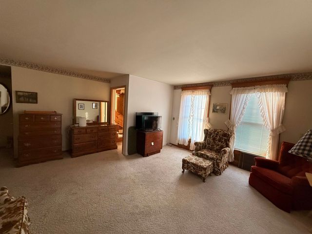 4 Barnum Street, Milton, VT 05468