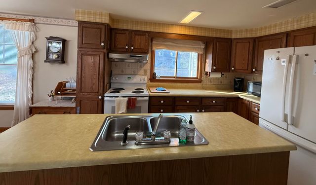 4 Barnum Street, Milton, VT 05468