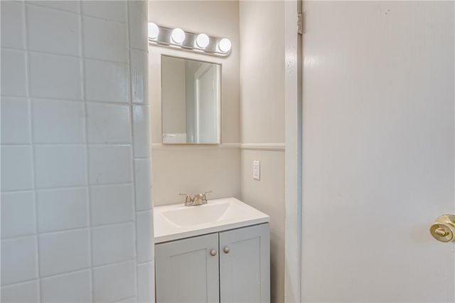 1005 Oak Street, Mobile, AL 36604