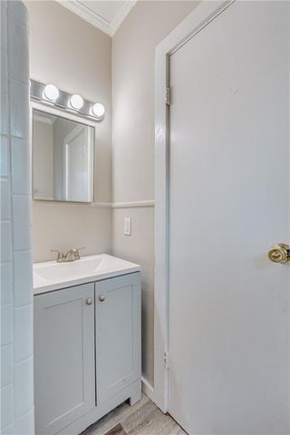 1005 Oak Street, Mobile, AL 36604