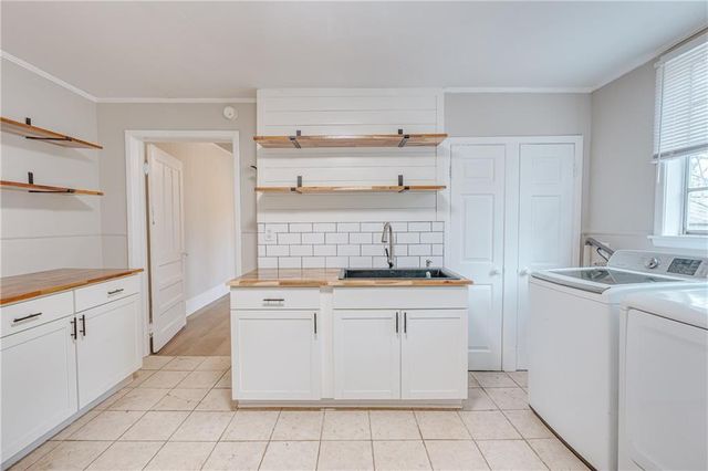 1005 Oak Street, Mobile, AL 36604