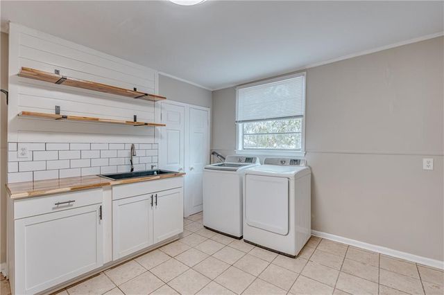 1005 Oak Street, Mobile, AL 36604