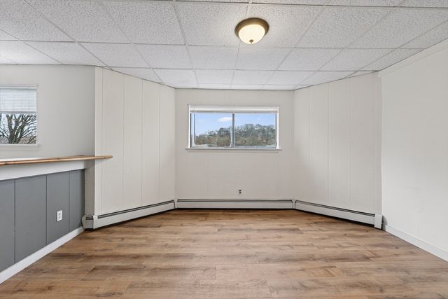 42 Almont St 3R, Medford, MA 02155