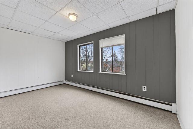 42 Almont St 3R, Medford, MA 02155