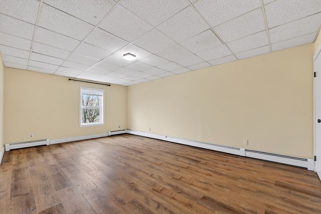 42 Almont St 3R, Medford, MA 02155