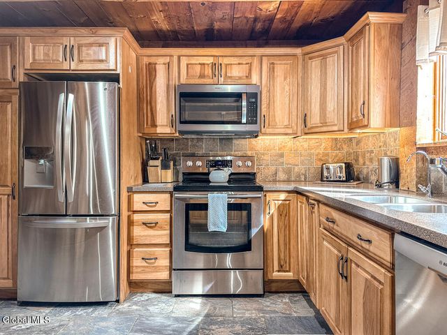 21 Tripoli Road, Kingsbury, NY 12839