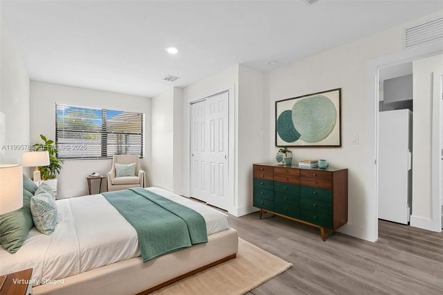 1730 Acapulco Dr 3, Miramar, FL 33023