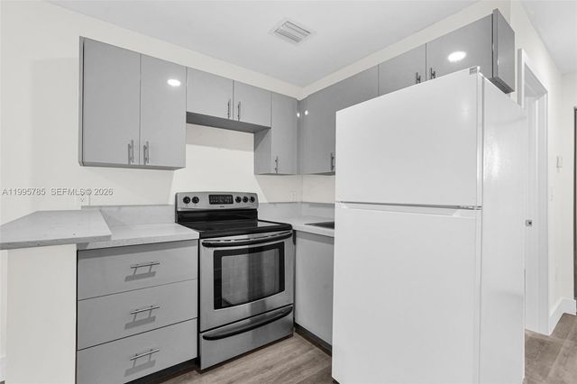 1730 Acapulco Dr 3, Miramar, FL 33023